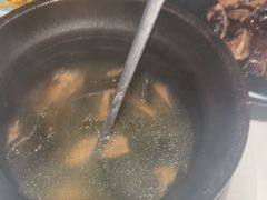 -八府香鸭·啫啫煲(华山路店)