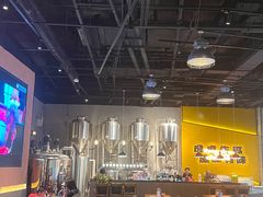 -HUZI虎滋精酿餐吧(京西大悦城店)