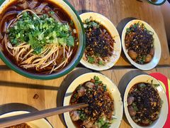 -拈签一笑黄牛肉辣卤串串