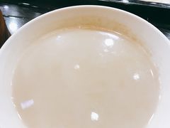 豆浆-百年尹氏汤包(湖南路狮子桥店)