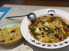 -江渔儿酸菜鱼(曜一城店)