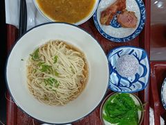 -百年老字号·观振兴蟹黄面·三虾面·苏式面(观前街富仁坊巷店)