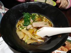 -一豚轩·烧鸟·豚骨拉面(五四路店)