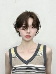 -BULB STUDIO 巴柏明星发型工作室