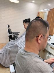 -韦恩先生Barbershop英式男士理发馆