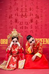 -现代经典婚纱摄影