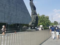 -侵华日军南京大屠杀遇难同胞纪念馆-停车场