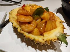 菠萝咕噜虾球-衡山汇·高级粤菜(霄云路店)