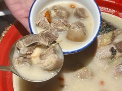 -鑫悦楼煎蟹·16年海鲜大排档