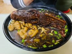 -小龙大肉面馆