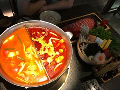 -湊湊火锅·茶憩(新中关购物中心店)