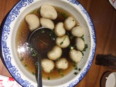 酸汤白鱼圆-红胖胖龙虾王·本地菜