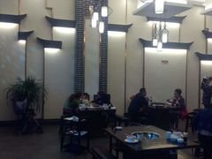 大堂-仁虎老火锅(黄泥磅店)