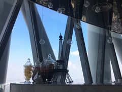 -广州塔卢特斯法国旋转餐厅