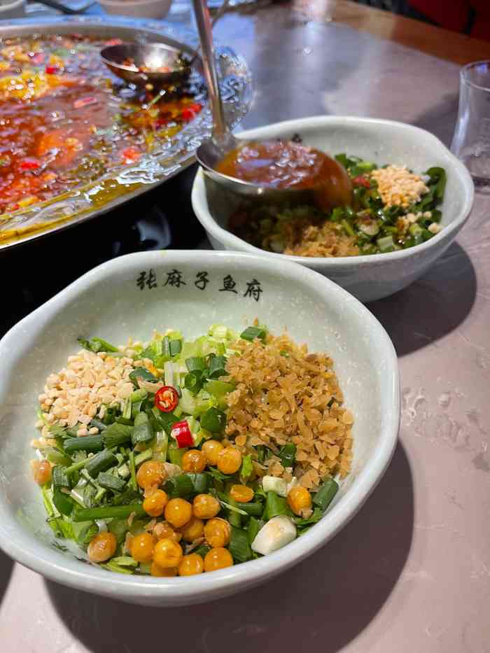 张麻子鱼府(金牛直营店)-"味道不错,关键是近,而且每天地铁口路过看.