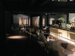 -穹六人间 people 6(岳阳路店)