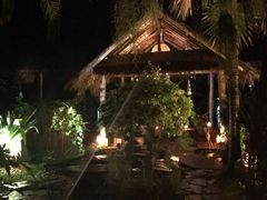 -乌托邦酒吧和餐厅