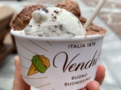 -VENCHI 闻绮(上海佛罗伦萨小镇店)