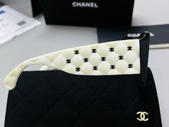 -目艮眼镜SHOWROOM(品牌集合店)