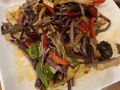 -小厨子私房菜·云南美食店
