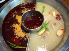 -佬土鹅肠火锅(解放路店)