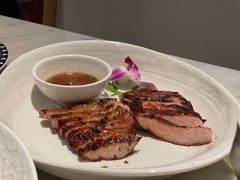 招牌炭烧猪颈肉-金椰壳· 大厨新加坡菜(壹方城店)