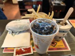 -麦当劳(呼和浩特火车站店)