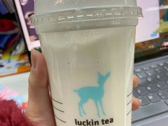乌龙生椰乳茶-瑞幸咖啡(绿地新都会9号楼店)