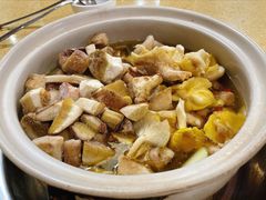 -东巴谷野生菌火锅餐厅