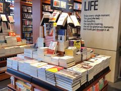 -西西弗书店&矢量咖啡(来福士广场店)