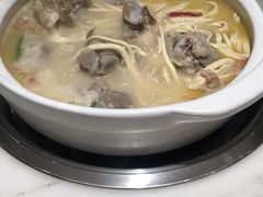 招牌筒骨砂锅-小骨煲金华砂锅(转塘金街美地店)