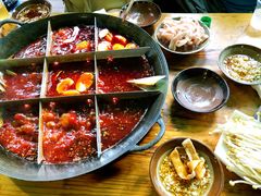 -岗上渣渣老火锅(两路口店)