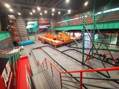 -极限PLAY运动娱乐新世界·团建派对潮玩休闲馆·室内蹦极高空游乐园