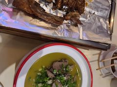 -霄汉牛三鲜湖北砂锅菜(万松园2店)