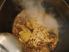 -老家大锅台·铁锅炖·地锅鸡(建邺文体路店)
