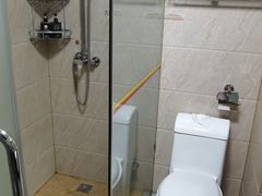 -宸玥酒店(成都西南财大地铁站店)