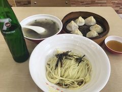 -珊珊小笼馆(仙霞路店)