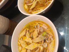 -艳阳天民俗村(公园路店)