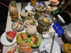 -悦鼎会海鲜姿造·宴会厅(东方明珠广场店)