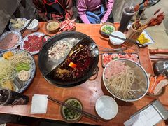 -周小明火锅(黑金冠社区店)