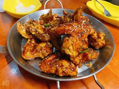 -BHC炸鸡(明洞总店)
