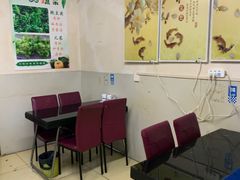 大堂-重庆歪嘴鱼庄(济南模具厂宿舍店)