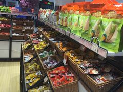 -来伊份1038(新村路三店)