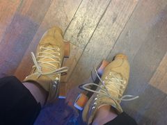 -奔马滚轴溜冰场