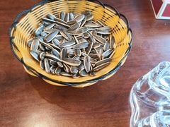 -川流不息·地道川菜·小龙虾(松东路店)