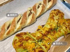 腊肠犬-奈雪的茶(亨特国际广场店)