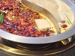 -沸炉重庆老火锅(军事博物馆店)