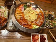 小木屋部队锅-恩你小木屋·韩式料理(假日广场店)