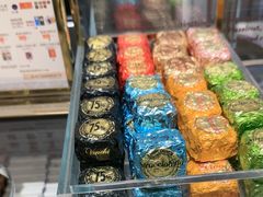 -VENCHI 闻绮(北京国贸商城店)