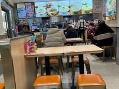 -小杨生煎(金山百联购物中心3楼店)